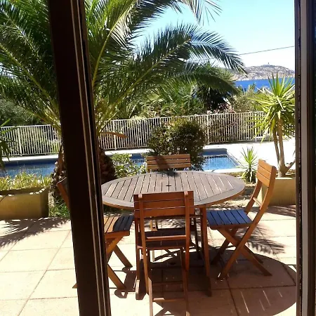 Agreable 2 Pieces Dans Avec Piscine * Calvi (Corsica)