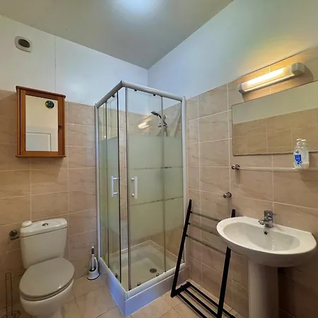 Agreable 2 Pieces Dans Avec Piscine Lejlighed *