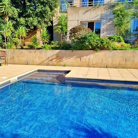 Appartement Agreable 2 Pieces Dans Avec Piscine