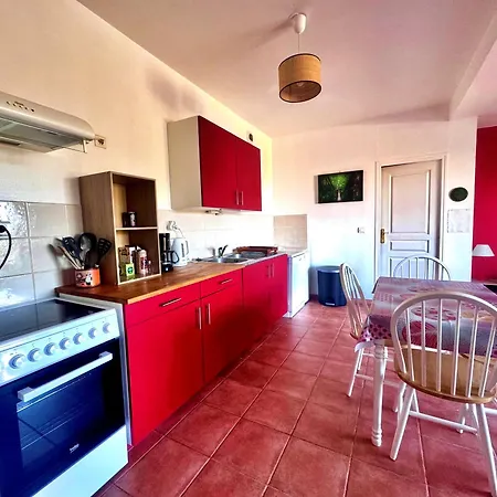 Appartamento 2 Pièces Dans Avec Piscine Calvi (Corsica)